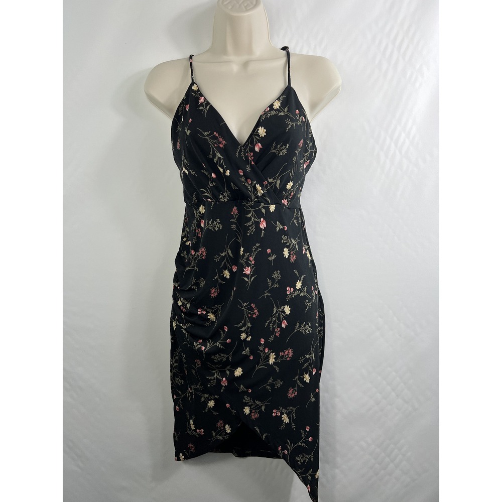 Lovesome Ruched‎ Floral Mini Dress Medium V-Neck Bodycon